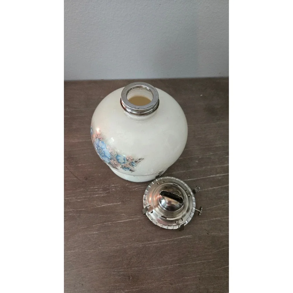Vintage Lamplight Farms Oil Lamp Blue Floral Milk Glass Princess House‎ Chimney